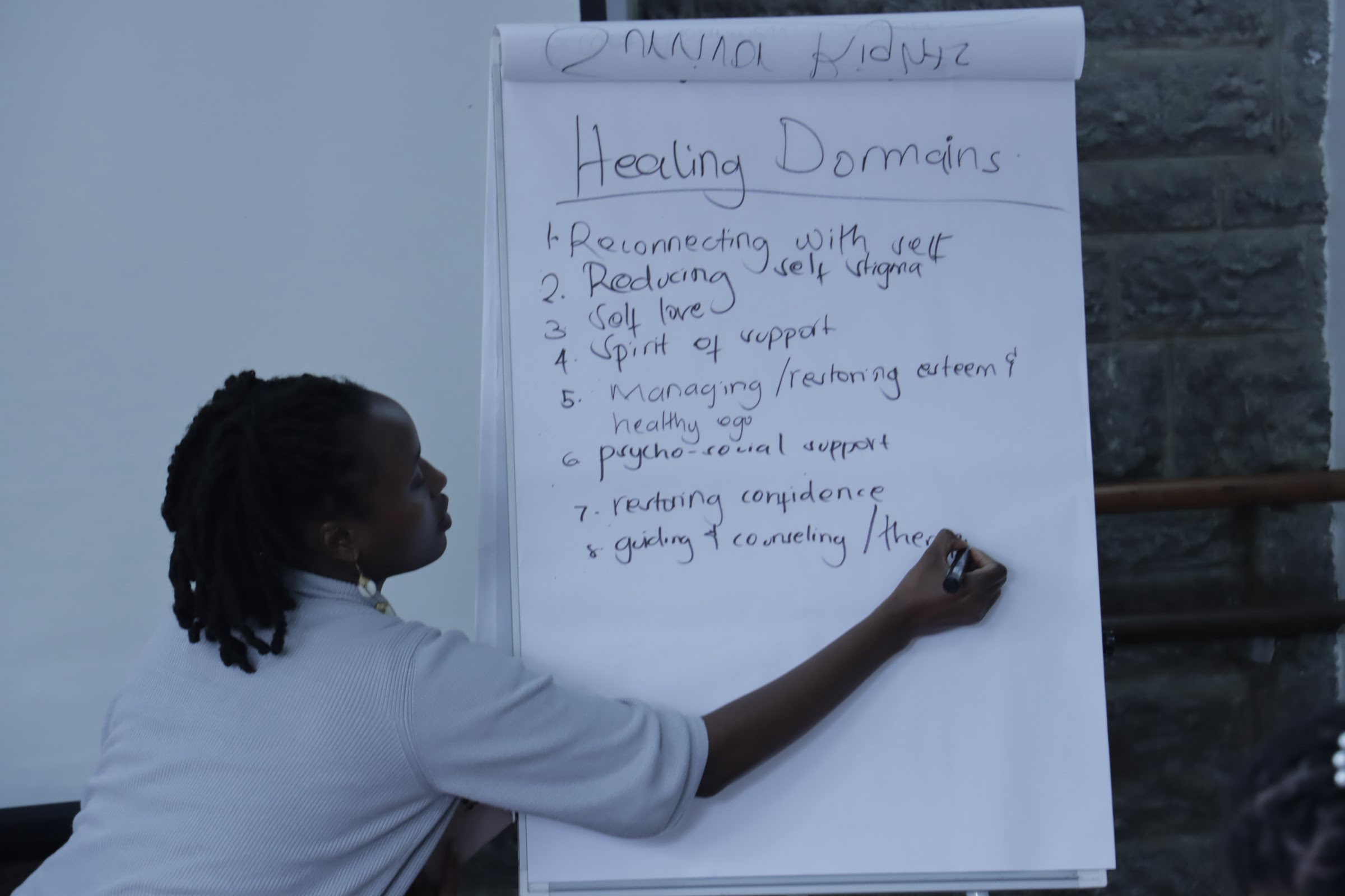 Ess Wanjiku Gicheru training a community in Meru - photo: Mcheza Sinema